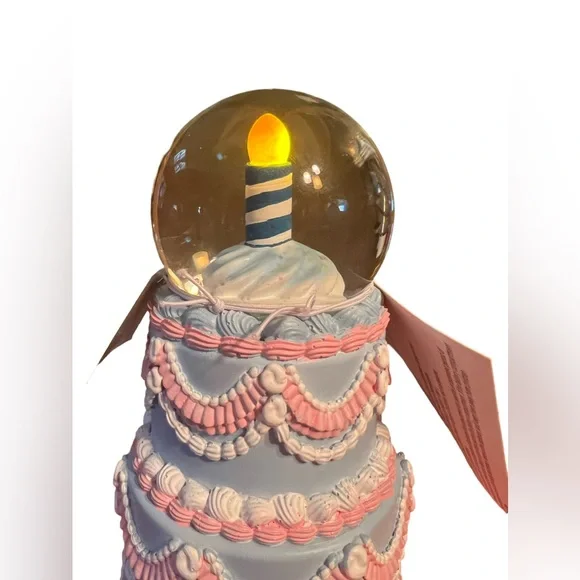 Whimsical NWT Birthday LED Pink & Blue Resin Celebration Birthday Layered Cake - Picture 6 of 9